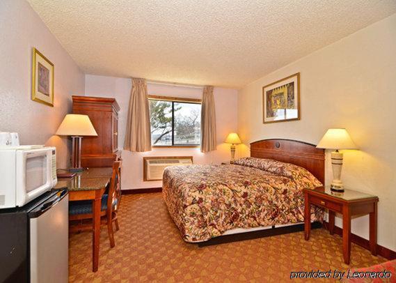 Econo Lodge Inn & Suites Madras Rom bilde
