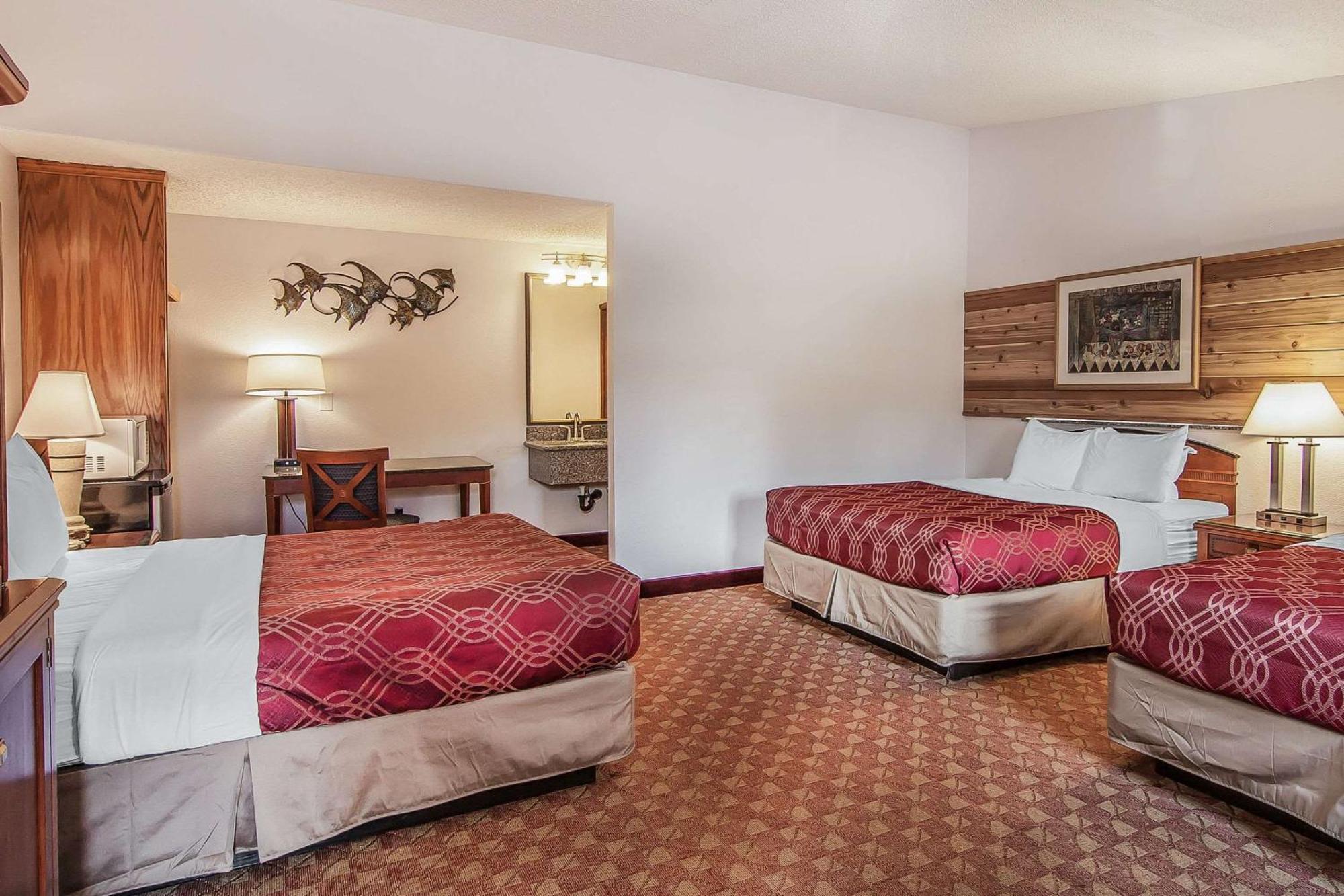 Econo Lodge Inn & Suites Madras Eksteriør bilde